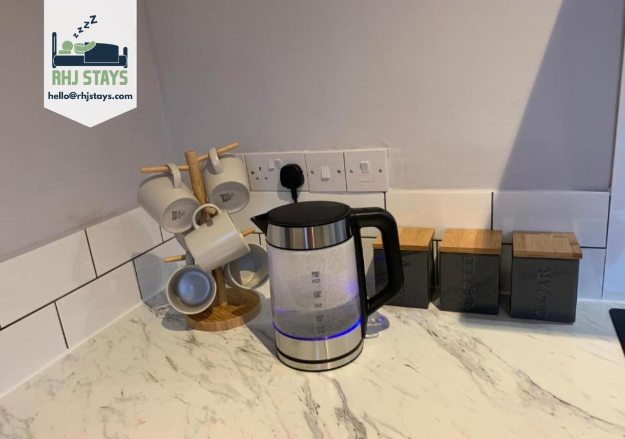 Heaton-Beautiful 3 Double Bedrooms Sleeps 6 Free Parking And Wifi 뉴캐슬어폰타인 외부 사진