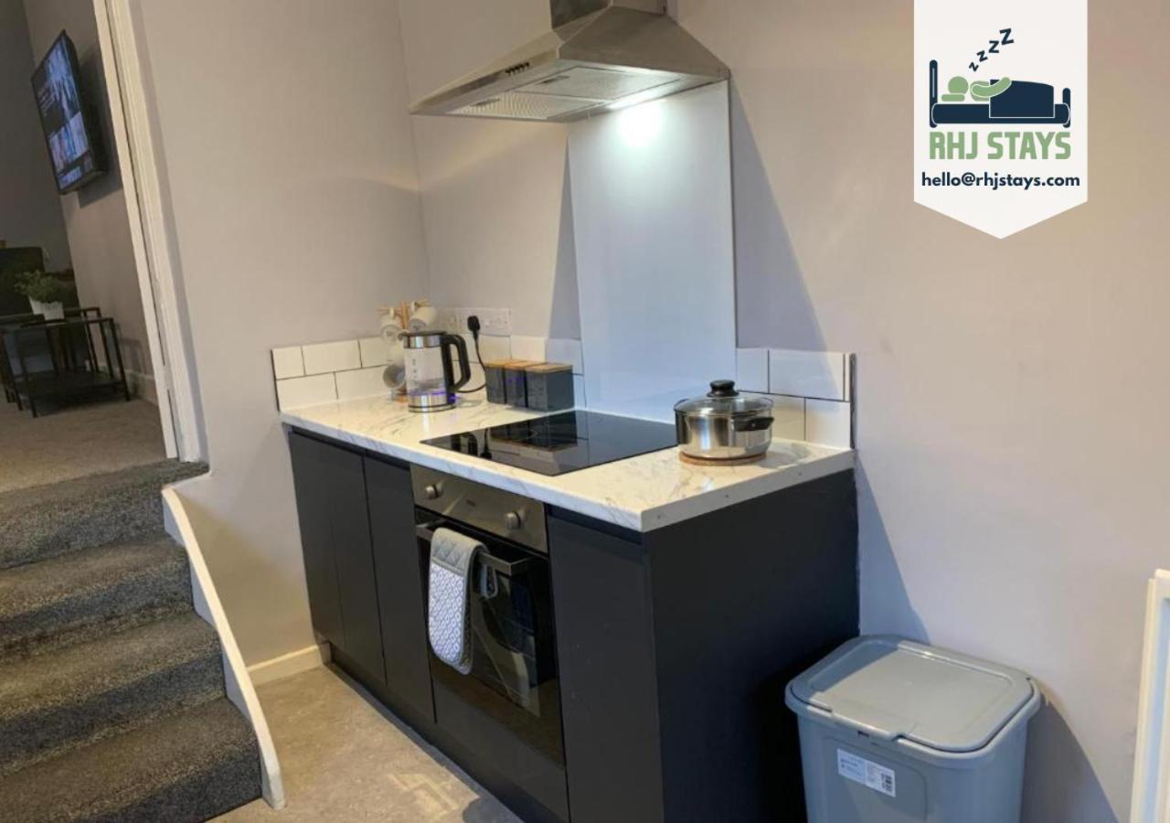 Heaton-Beautiful 3 Double Bedrooms Sleeps 6 Free Parking And Wifi 뉴캐슬어폰타인 외부 사진