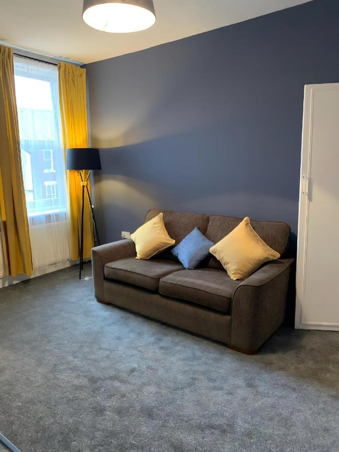 Heaton-Beautiful 3 Double Bedrooms Sleeps 6 Free Parking And Wifi 뉴캐슬어폰타인 외부 사진